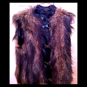 NWOT ABS FAUX FUR VEST with buckle closures